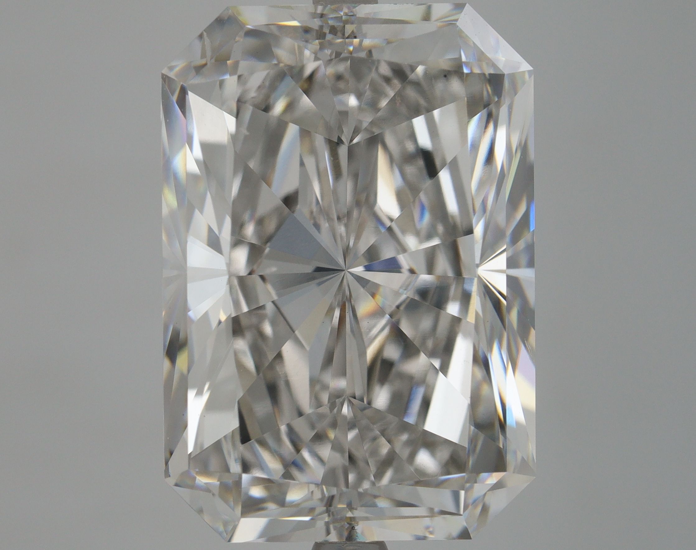 9.01 ct. radiant Lab Grown Diamond front image