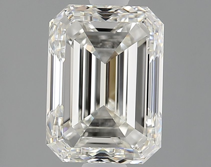 2.20 ct Emerald diamond