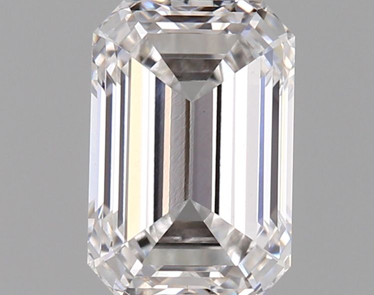 1.32 ct Emerald diamond