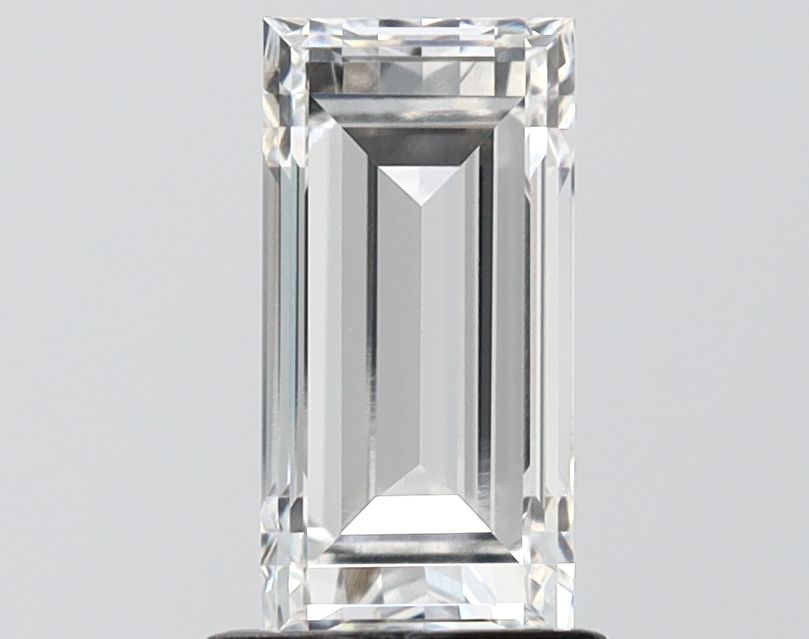 1.55 ct Baguette diamond