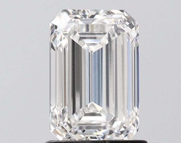 1.41 ct. emerald Lab Grown Diamond front image