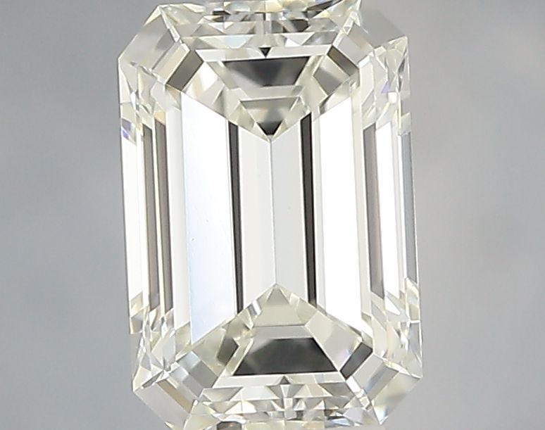 0.70 ct Emerald diamond