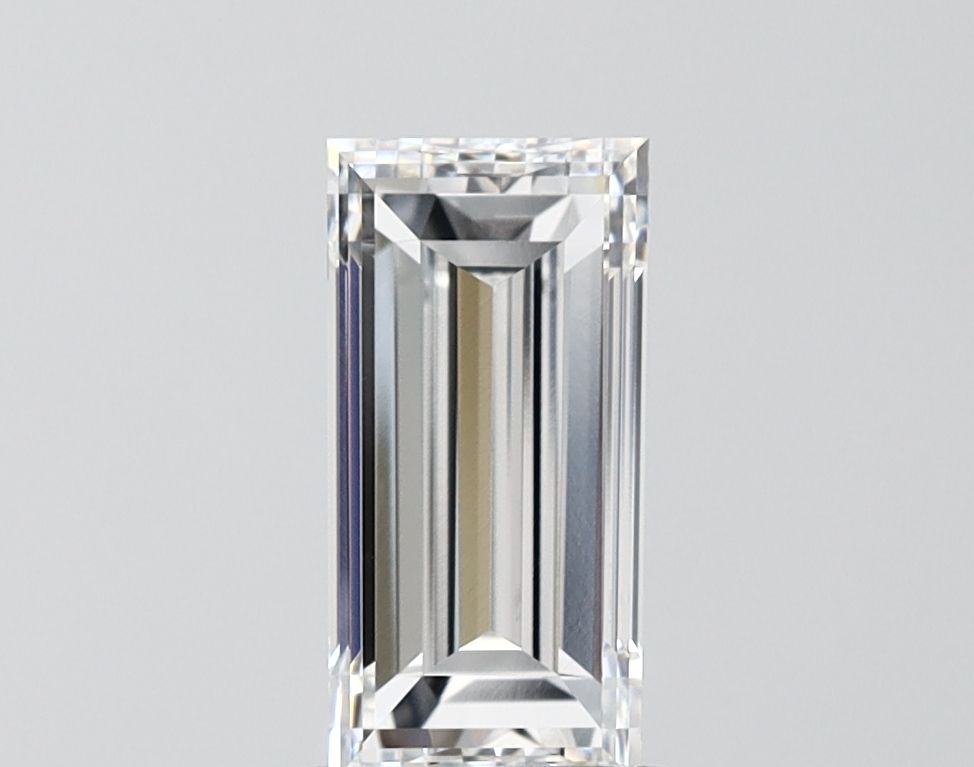 1.53 ct lab-grown Baguette Diamond