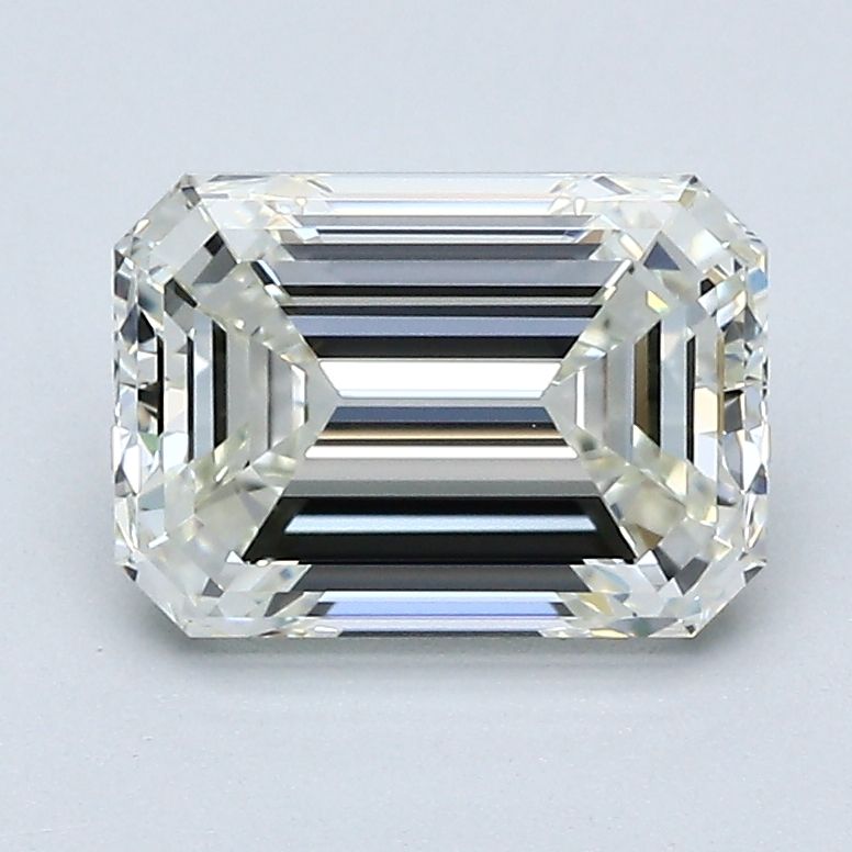 2.02 ct Emerald diamond