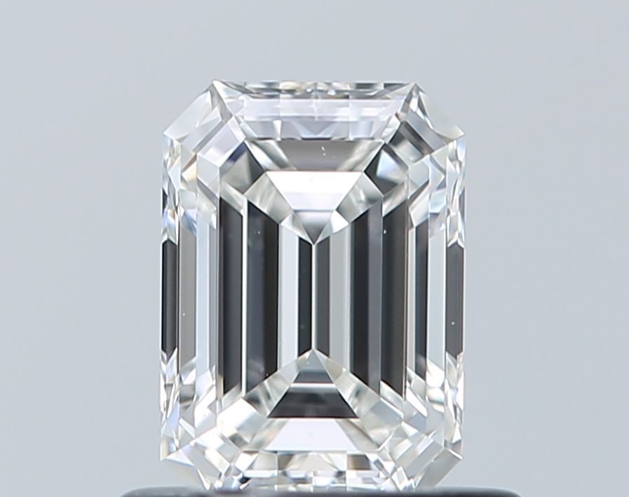0.70 ct Emerald diamond