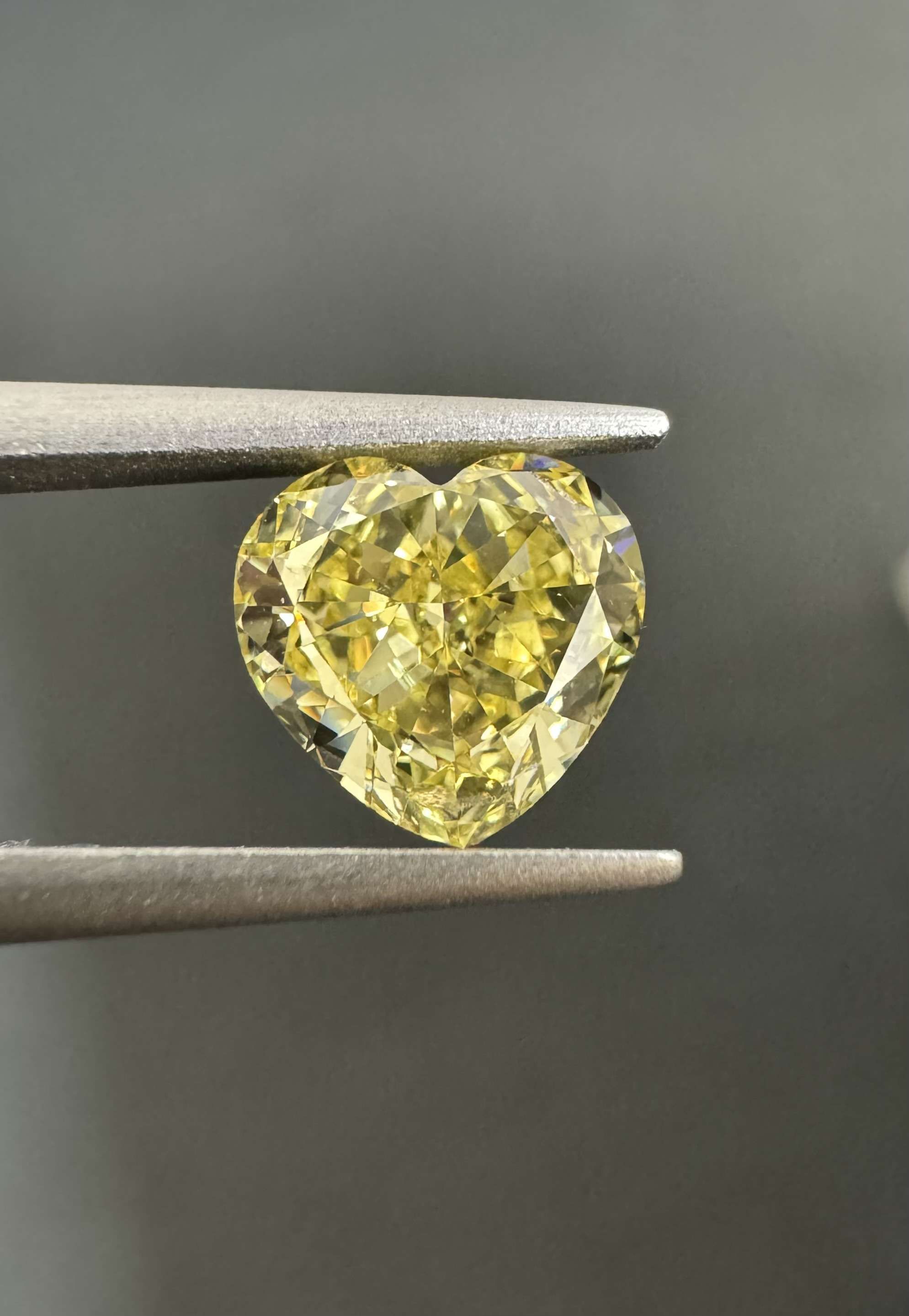 1.22 ct Heart diamond