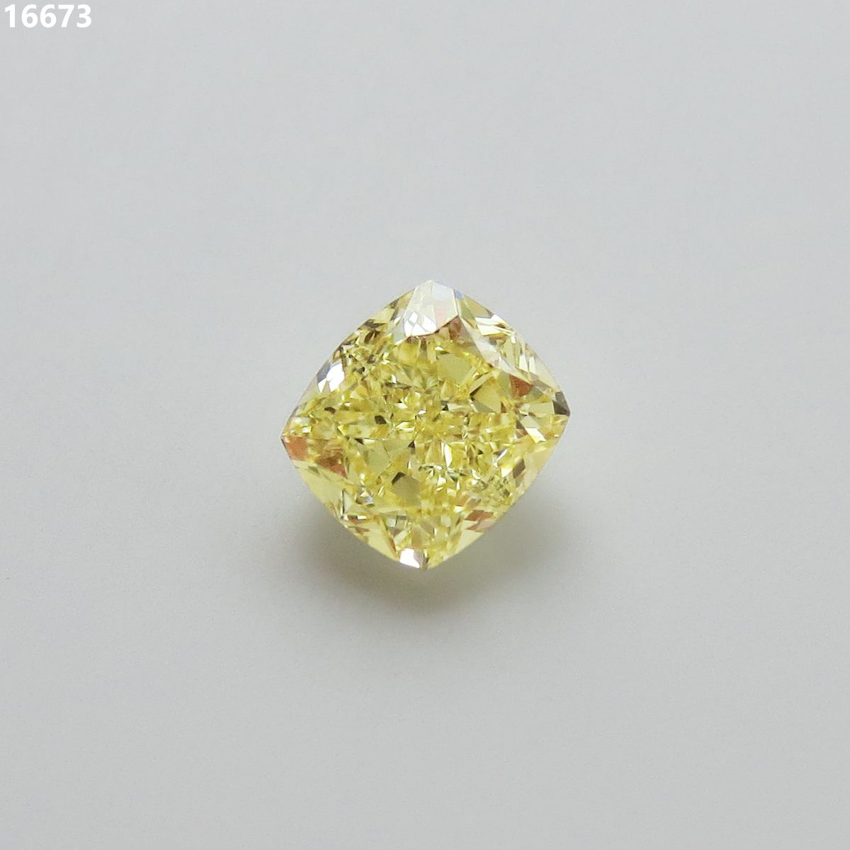 Diament 1.0 ct Fancy Yellow/VS2