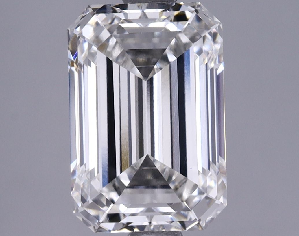 2.33 ct. emerald Lab Grown Diamond front image