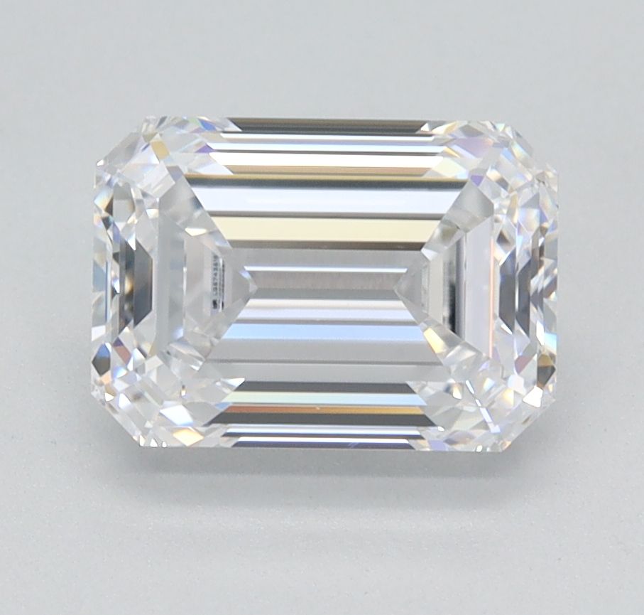 1.57 ct. emerald Lab Grown Diamond front image