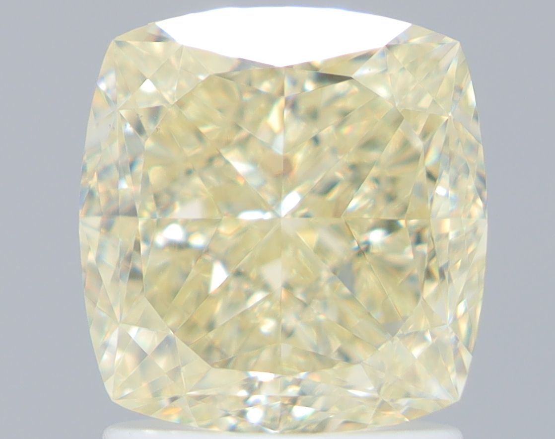2.29 ct Cushion Brilliant diamond