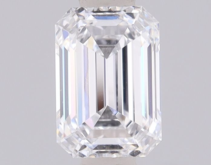 0.83 ct. emerald Lab Grown Diamond front image