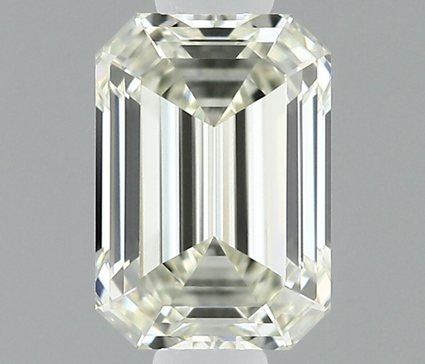 0.51 ct Emerald Diamond