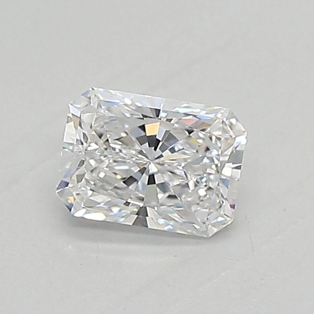 0.46 ct lab-grown Radiant Diamond