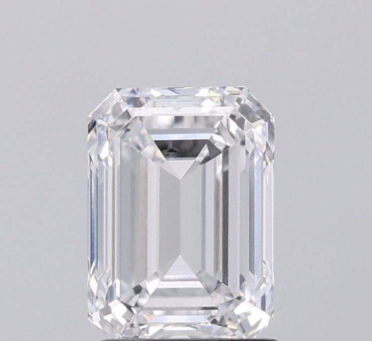 2.00 ct. emerald Lab Grown Diamond front image