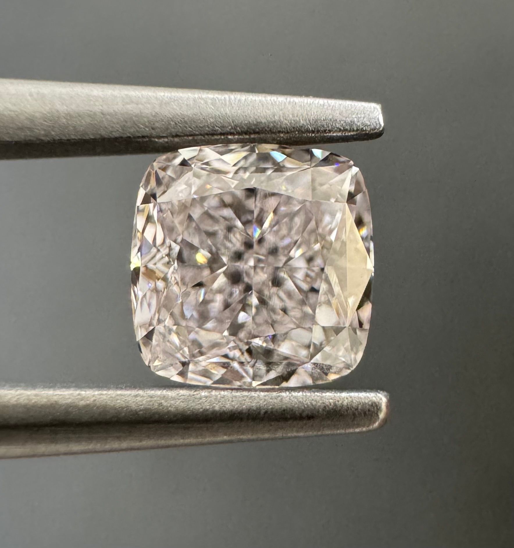 0.51 ct Cushion Brilliant diamond