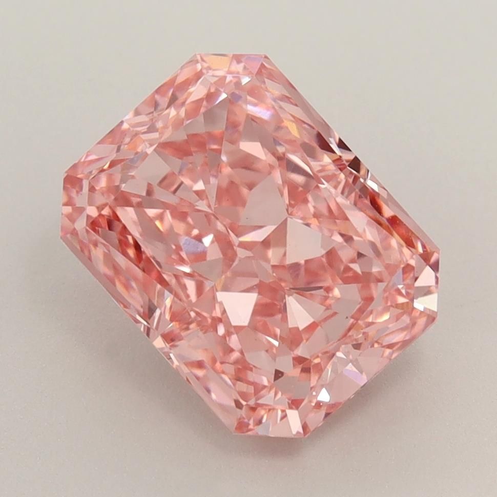 3.06 ct Radiant diamond