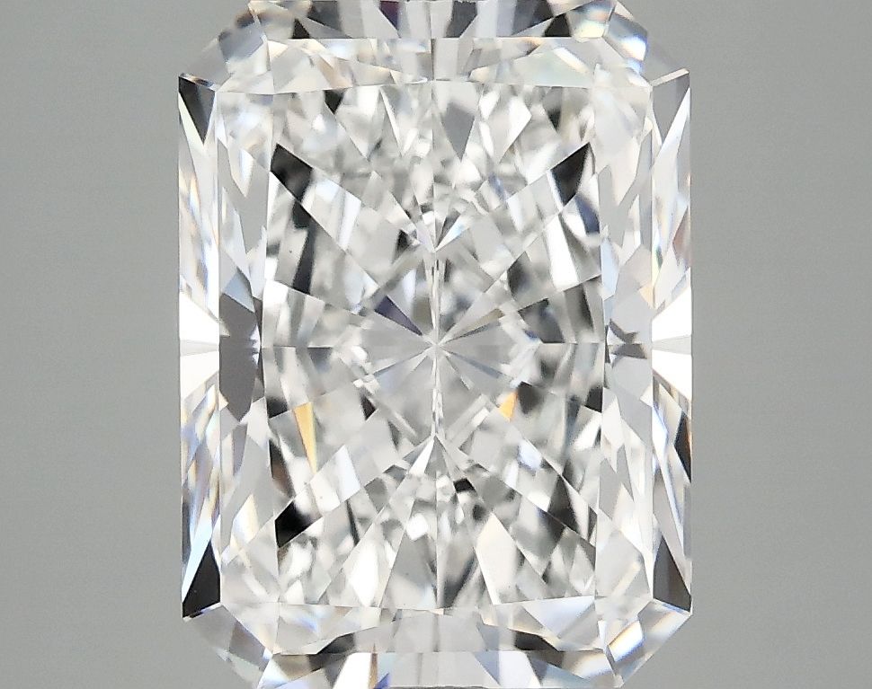 4.69 ct. radiant Lab Grown Diamond front image