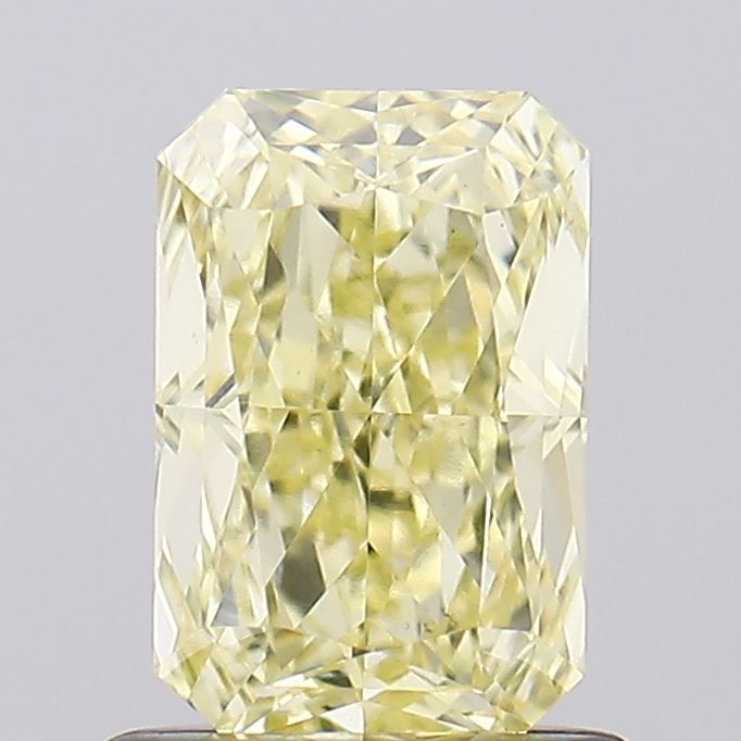 1.04 ct Radiant diamond