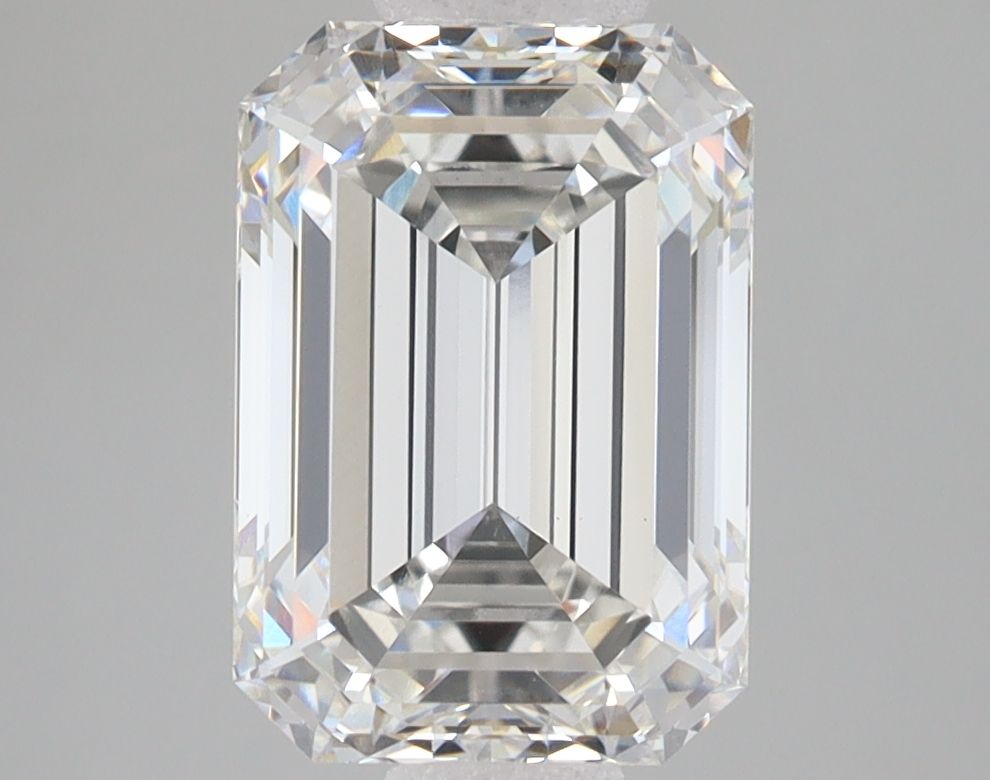 3.39 ct Emerald diamond