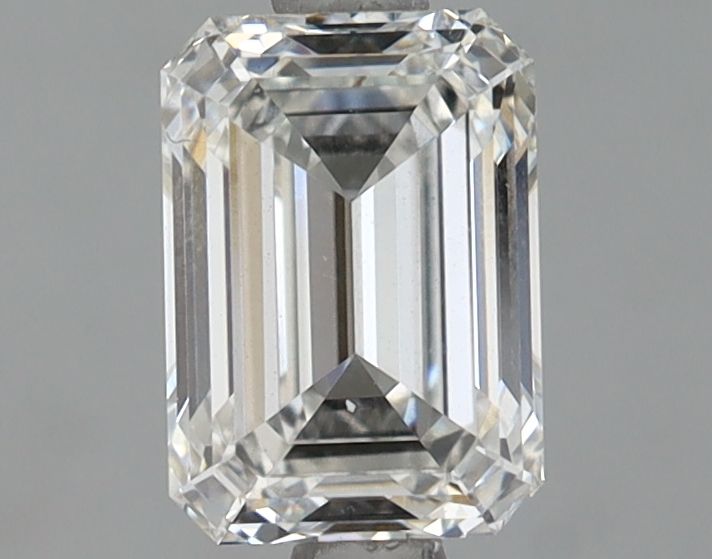 1.32 ct Emerald diamond