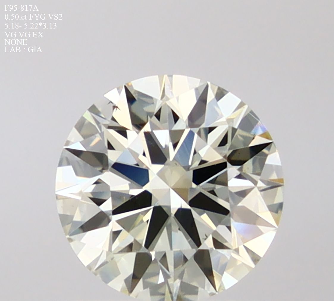 Diament 0.5 ct Faint Yellow Green/VS2