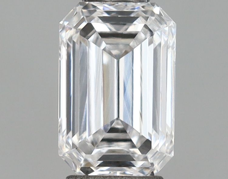 0.49 ct lab-grown Emerald Diamond