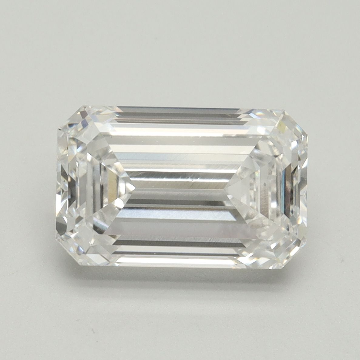 4.08 ct. emerald Lab Grown Diamond front image