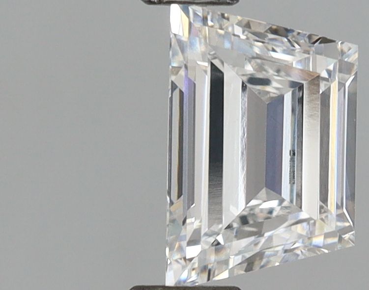 0.7 ct lab-grown Trapezoid Diamond