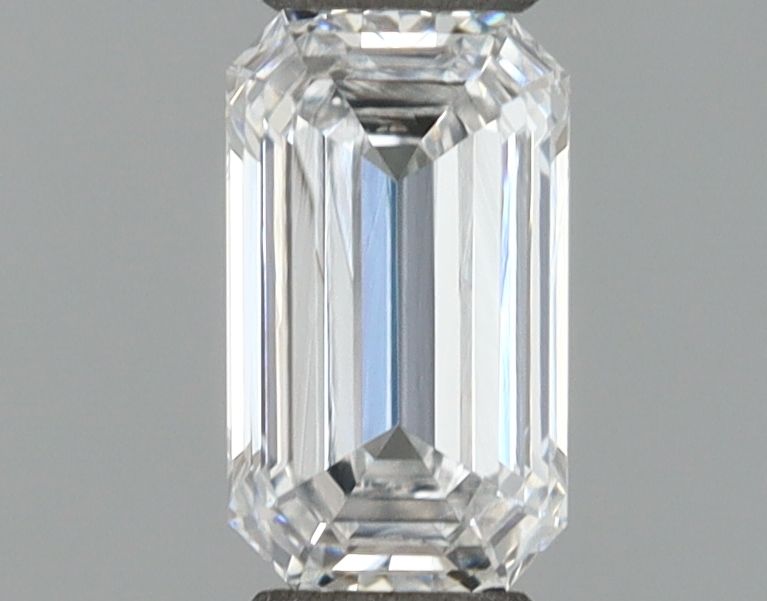 0.42 ct lab-grown Emerald Diamond