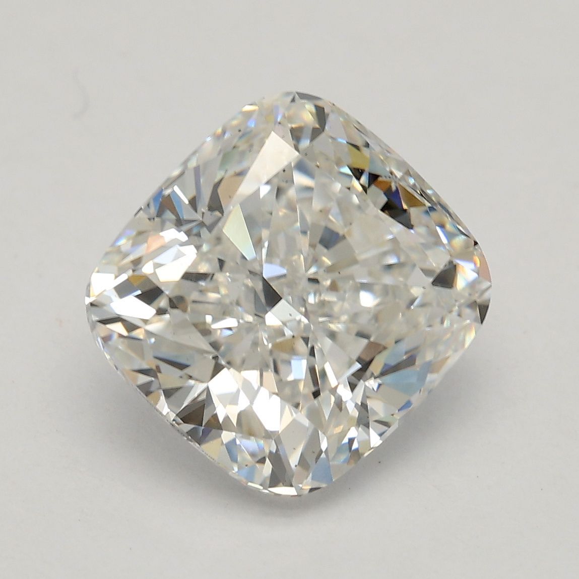 3.10 ct Cushion Brilliant diamond