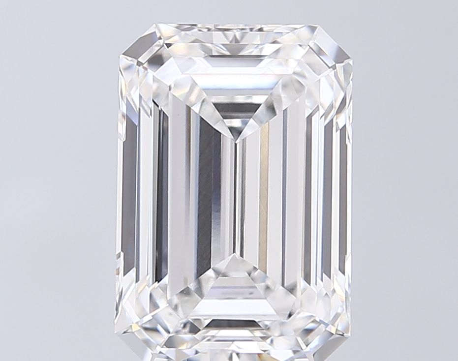 5.71 ct. emerald Lab Grown Diamond front image