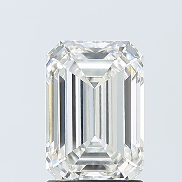 2.08 ct Emerald diamond