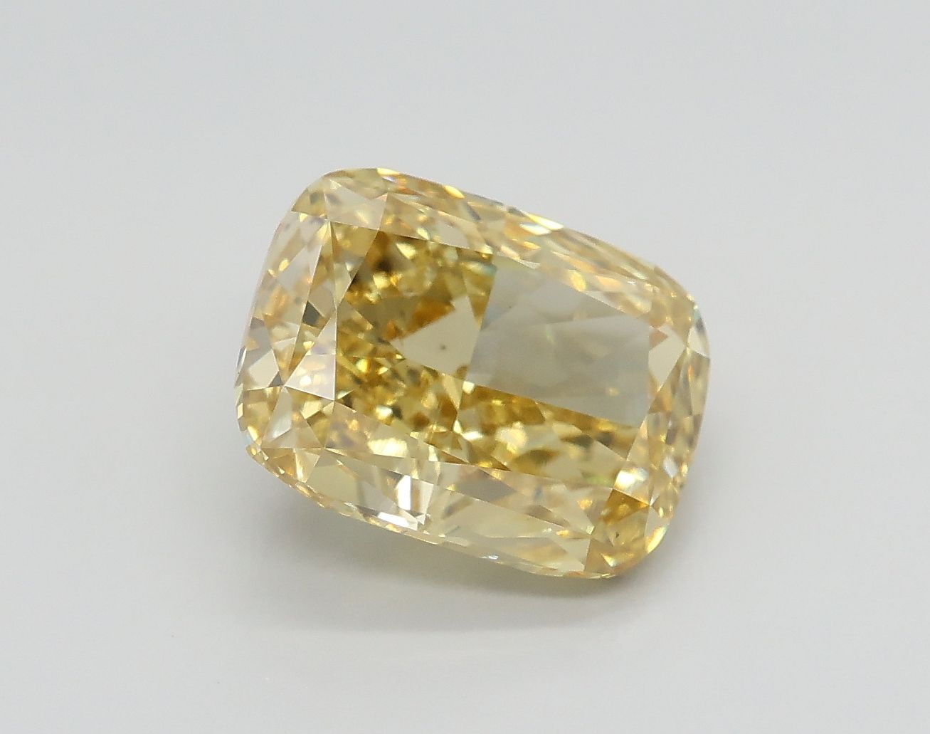 2.55 ct Cushion Modified diamond