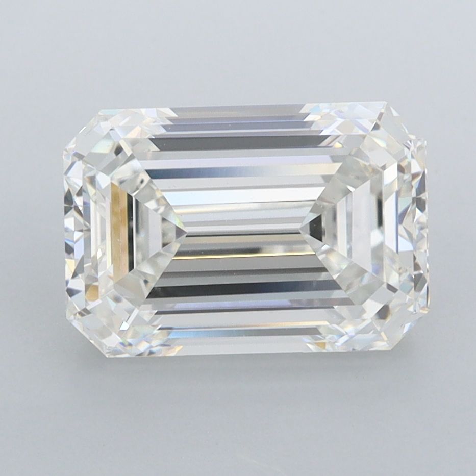 3.09 ct Emerald diamond