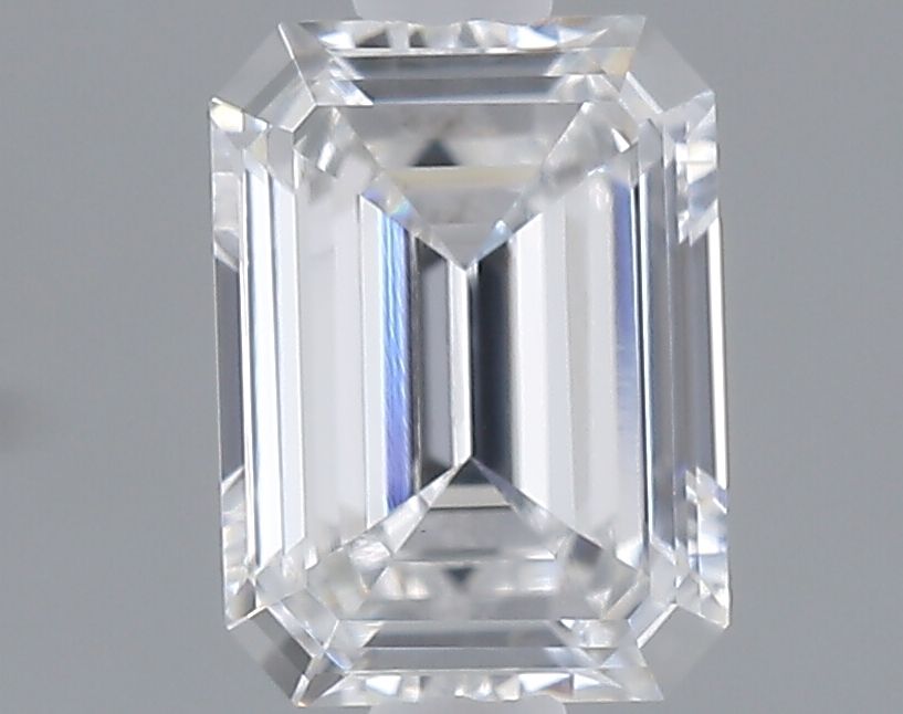1.02 ct. emerald Lab Grown Diamond front image