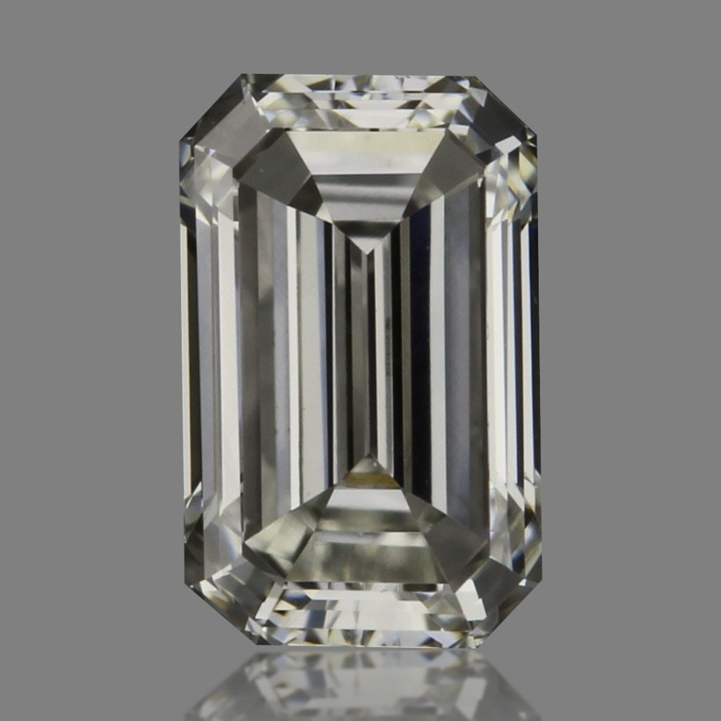 0.26 ct Emerald diamond