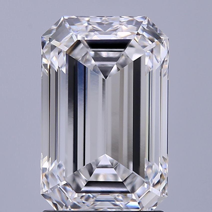 2.25 ct. emerald Lab Grown Diamond front image