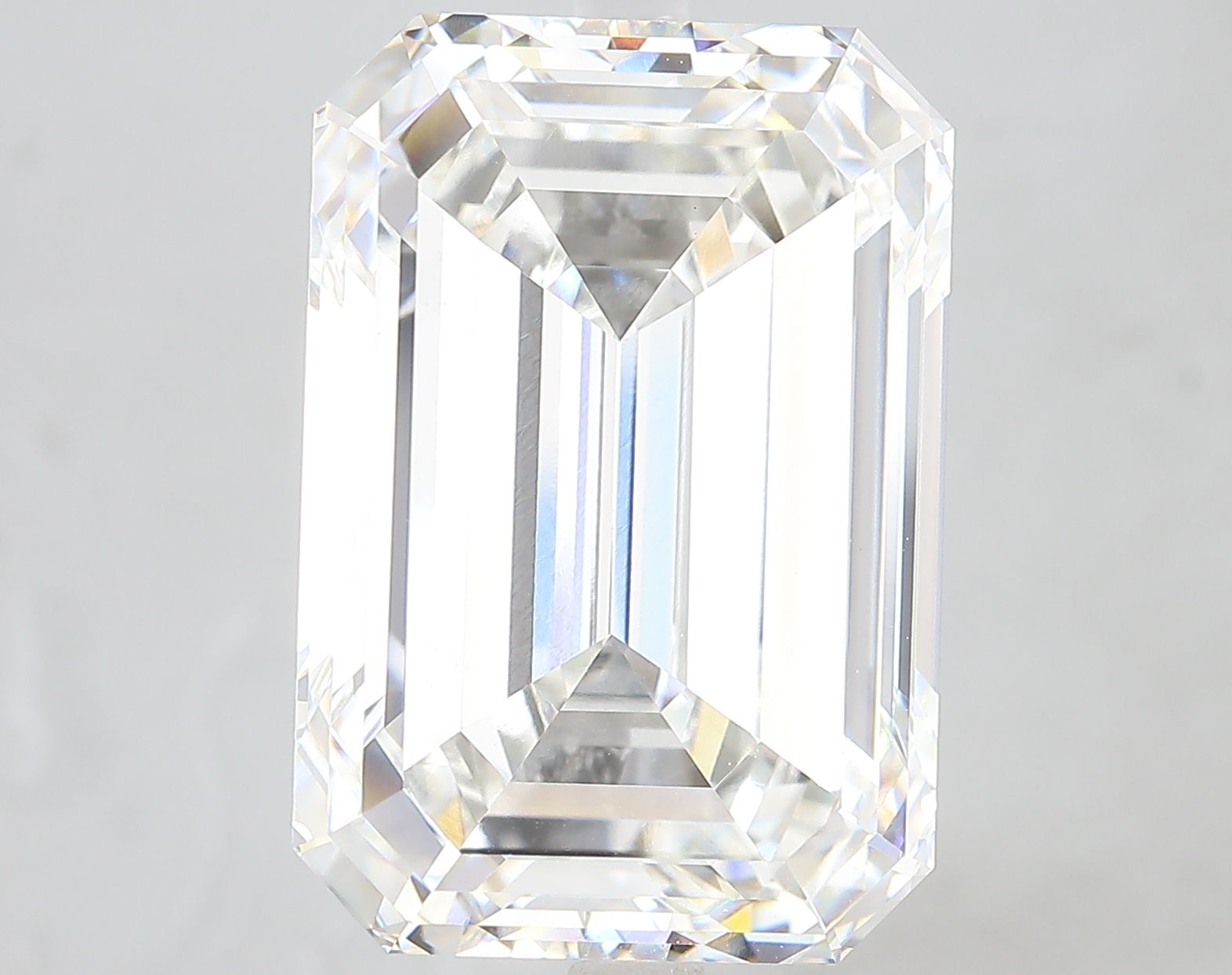 15.44 ct. emerald Lab Grown Diamond front image
