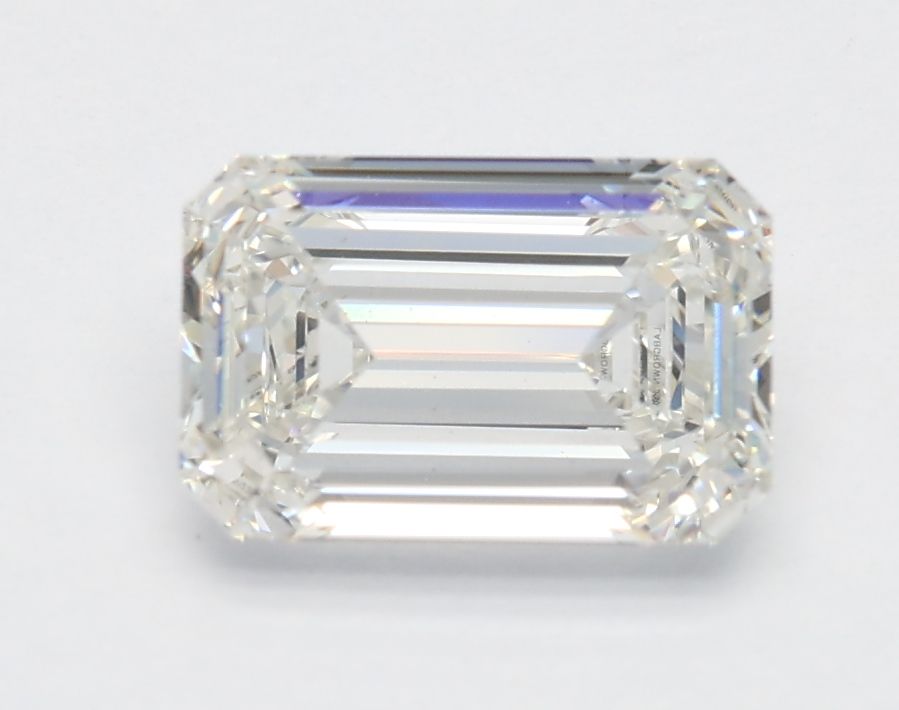 1.25 ct. emerald Lab Grown Diamond front image