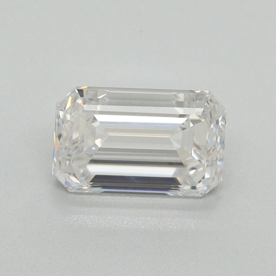 1.25 ct. emerald Lab Grown Diamond front image