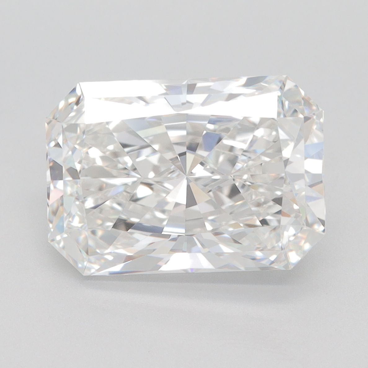 4.56 ct. radiant Lab Grown Diamond front image