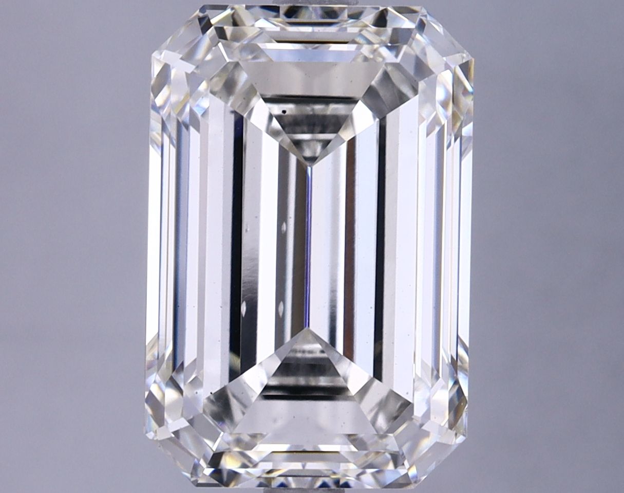 6.30 ct. emerald Lab Grown Diamond front image