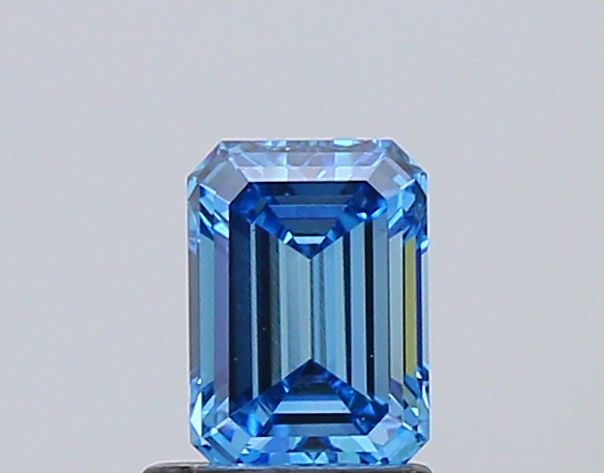 1.02 ct. emerald Lab Grown Diamond front image