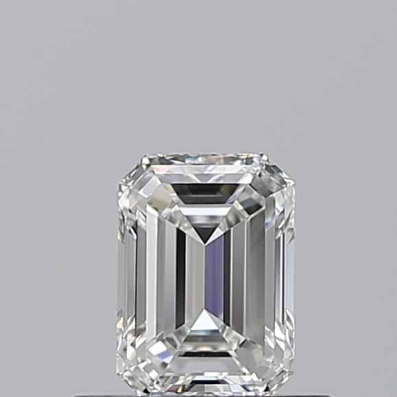 0.51 ct Emerald diamond