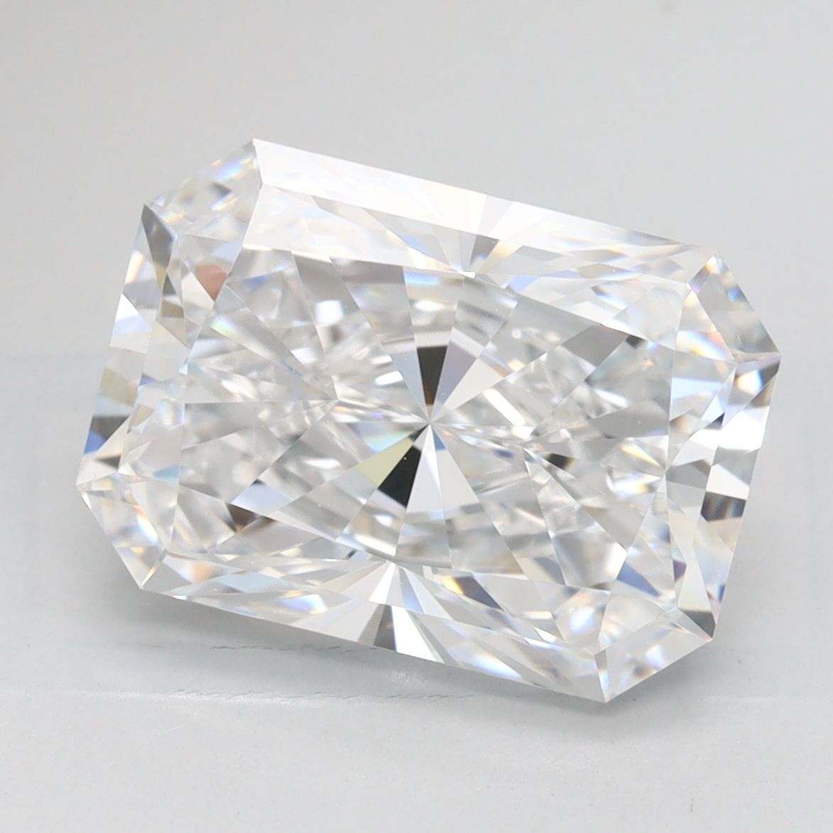 3.89 ct. radiant Lab Grown Diamond front image