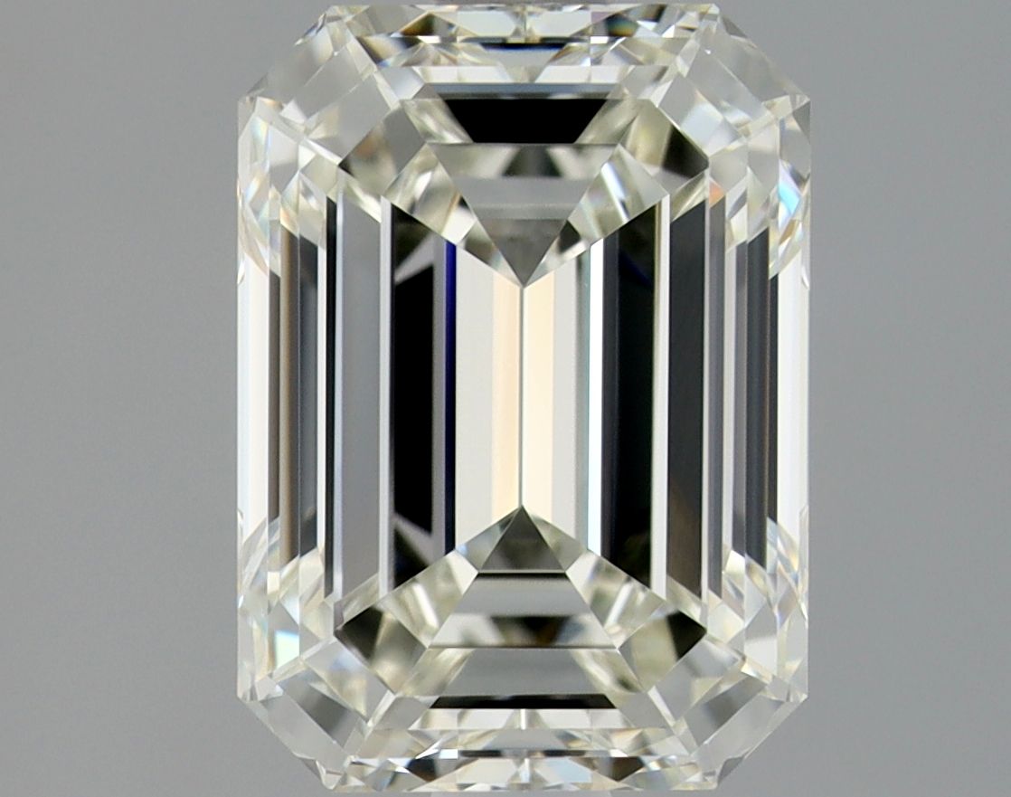 2.01 ct Emerald diamond