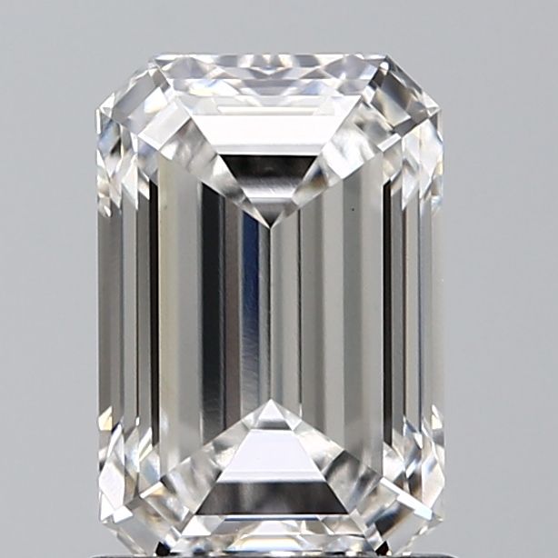1.53 ct. emerald Lab Grown Diamond front image