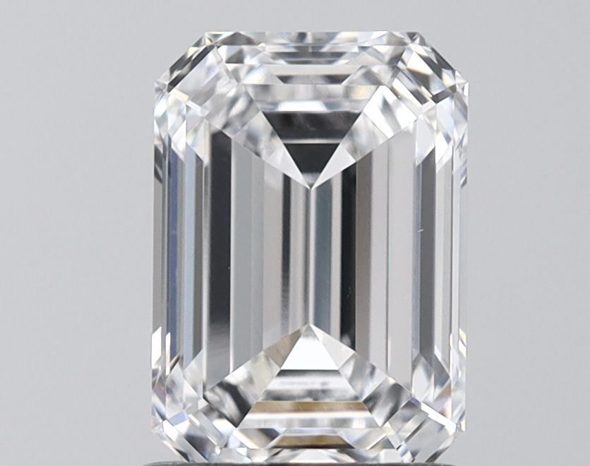 1.57 ct. emerald Lab Grown Diamond front image
