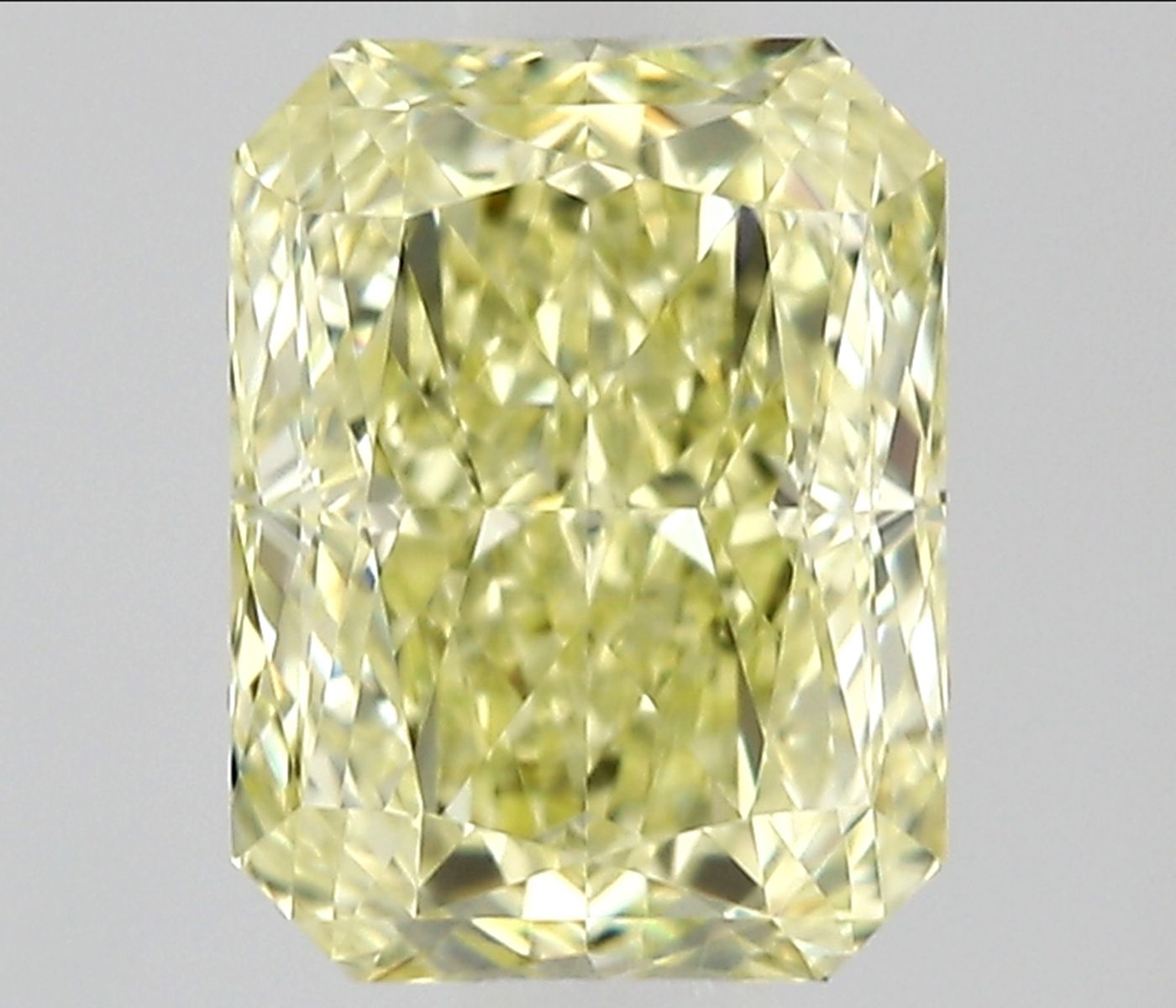 Diament 0.7 ct Fancy Light Yellow/VVS1