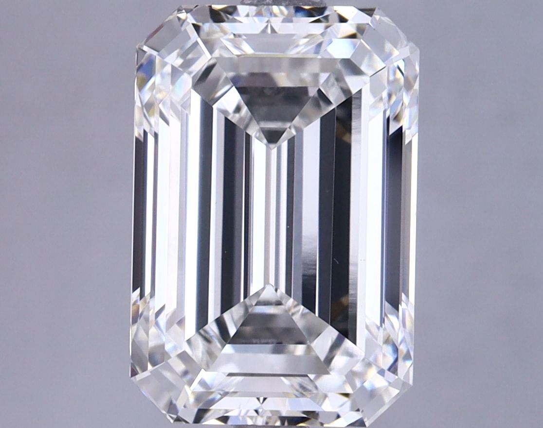 4.78 ct. emerald Lab Grown Diamond front image